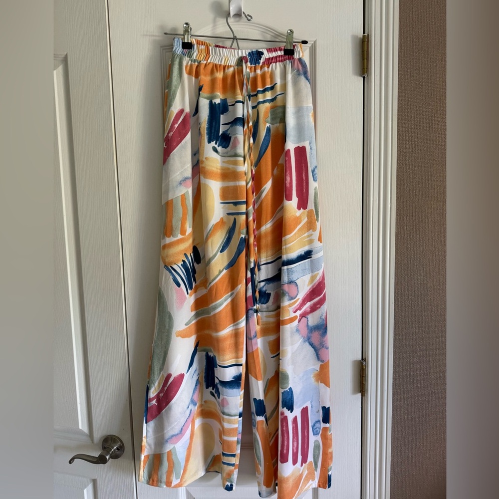 Colorful light pants